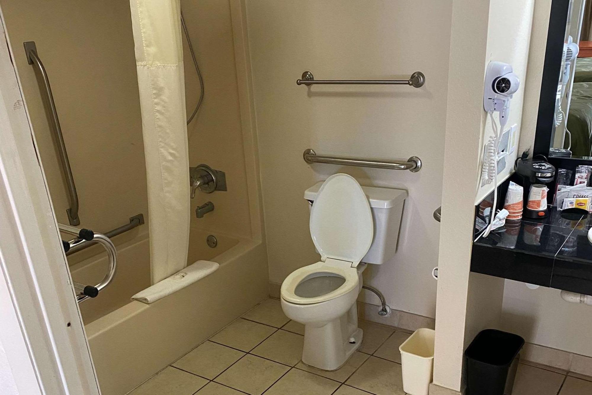 Quality Inn Near Manatee Springs State Park チーフランド エクステリア 写真