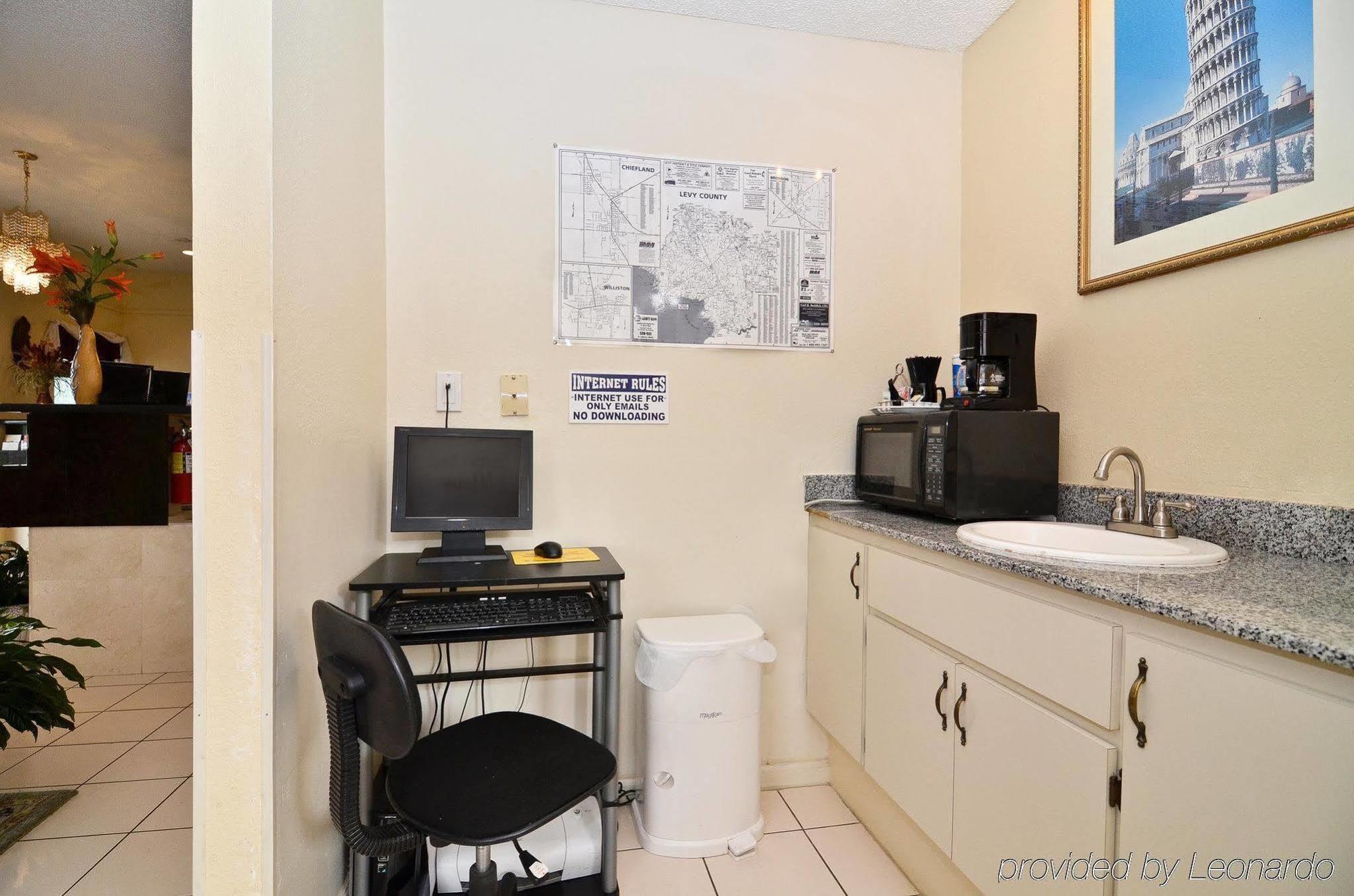 Quality Inn Near Manatee Springs State Park チーフランド エクステリア 写真