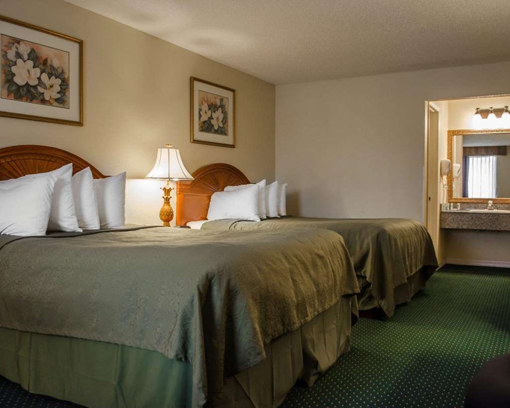 Quality Inn Near Manatee Springs State Park チーフランド 部屋 写真